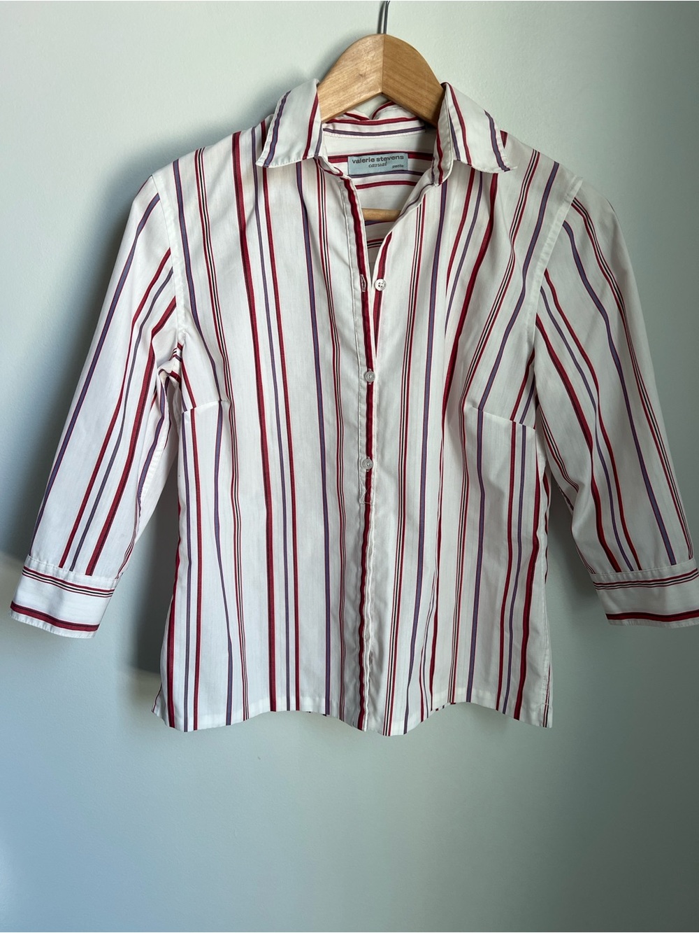 Valerie Stevens | Petite 100% Cotton White Shirt with Red Stripes Size SP